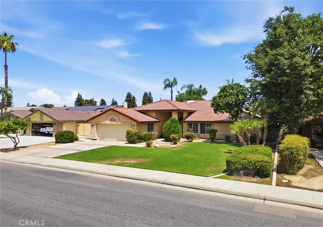 Photo 2 of Single family home for sale at 8704 Bridlewood Ln, Bakersfield, CA 93311 | MLS# SC26148832 | Listing updated on 2026-10-06