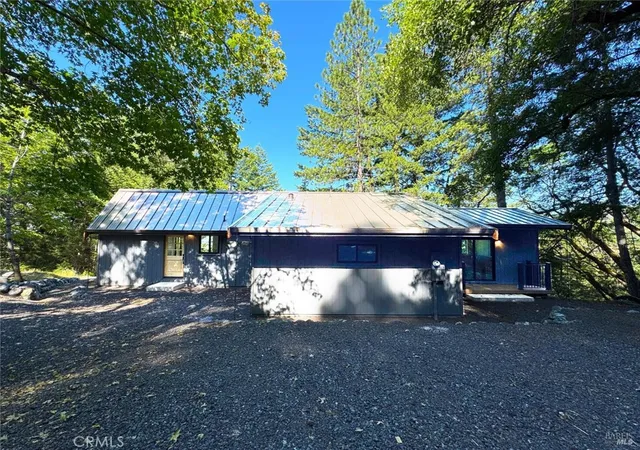 Photo 1 of Single family home for sale at 5800 Spyrock Rd, Laytonville, CA 95454 | MLS# LC26154433 | Listing updated on 2026-09-05