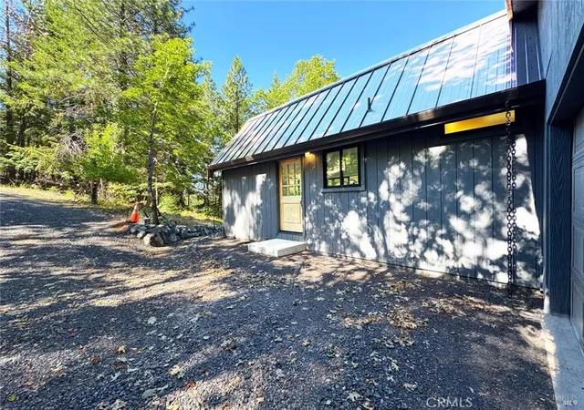 Photo 2 of Single family home for sale at 5800 Spyrock Rd, Laytonville, CA 95454 | MLS# LC26154433 | Listing updated on 2026-09-05