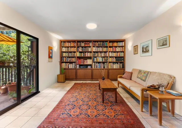 4th image of 62 Pearce Mitchell Pl, Stanford, CA 94305