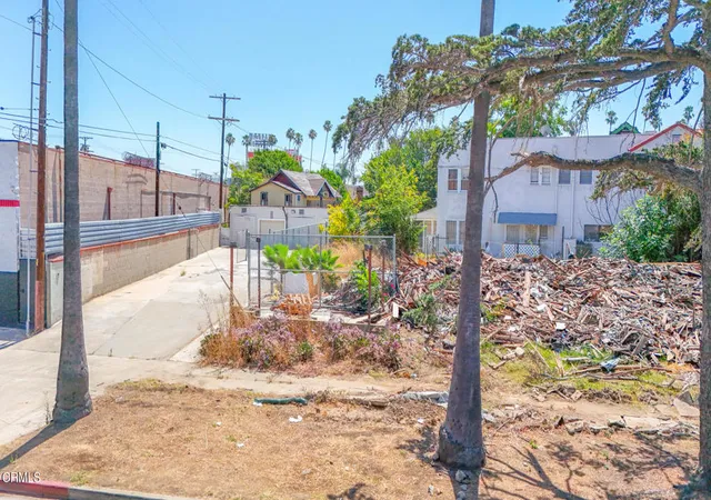 Photo 4 of Land for sale at 4357 Victoria Park Dr, Los Angeles, CA 90019 | MLS# P1-28028 | Listing updated on 2026-07-15
