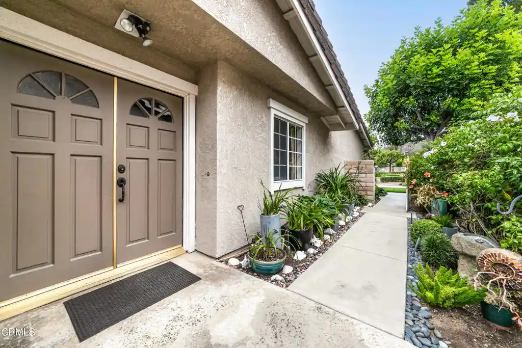 Photo 1 of Single family home for sale at 945 Shady Ln, Glendora, CA 91740 | MLS# P1-28031 | Listing updated on 2026-10-13