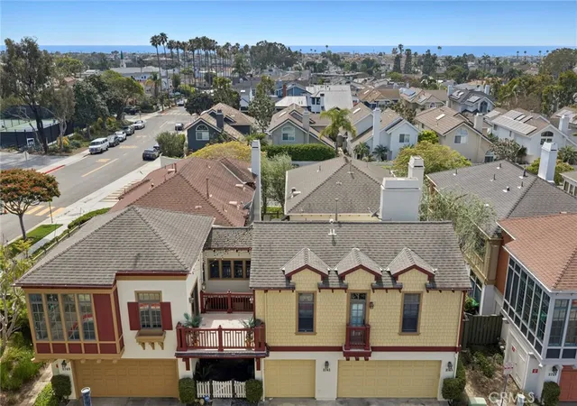 Photo 2 of Condo for sale at 2741 Bungalow, Corona Del Mar, CA 92625 | MLS# OC26154534 | Listing updated on 2026-09-16