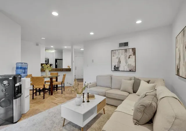 Listing Photo 3 - Condo for sale in building located at 7545 Charmant Dr, San Diego, CA 92122 - Unit #UNIT 1503