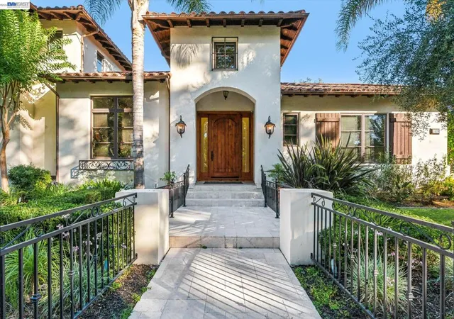 Photo 3 of Mansion for sale at 1439 Vine Ln, Alamo, CA 94507 | MLS# 41141713 | Listing updated on 2026-10-07