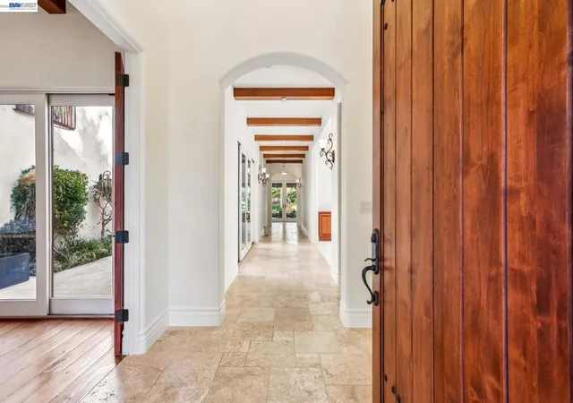Photo 3 of Single family home for sale at 1439 Vine Ln, Alamo, CA 94507 | MLS# 41141713 | Listing updated on 2026-10-07