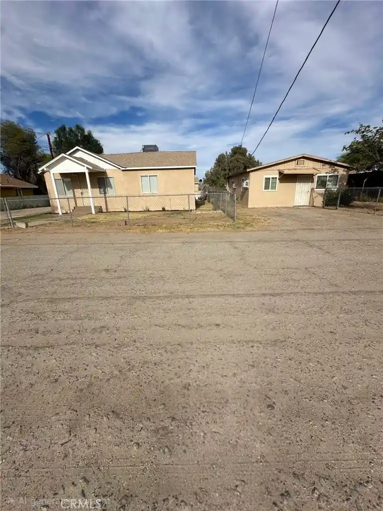 Photo 4 of House for sale at 226 Cottonwood Ln, Blythe, CA 92225 | MLS# PW26154020 | Listing updated on 2026-10-29