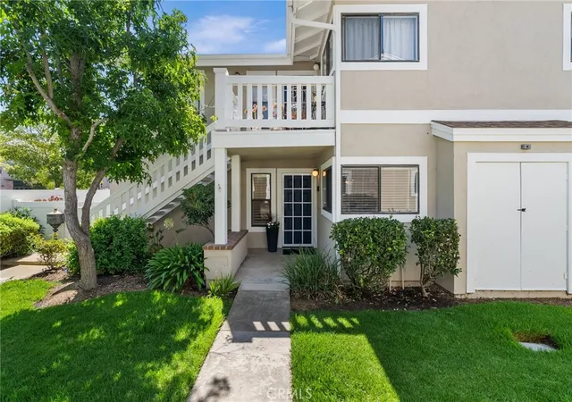 2nd image of 39 Tarocco, Irvine, CA 92618 | MLS# PW26154275