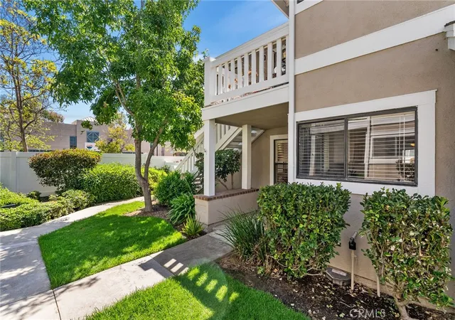 3rd image of 39 Tarocco, Irvine, CA 92618 | MLS# PW26154275