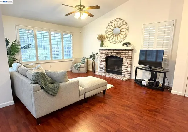 Photo 3 of Sale Pending at 11651 Rolling Hills Pl, Dublin, CA 94568 | MLS# 41141725 | Listing updated on 2026-09-11