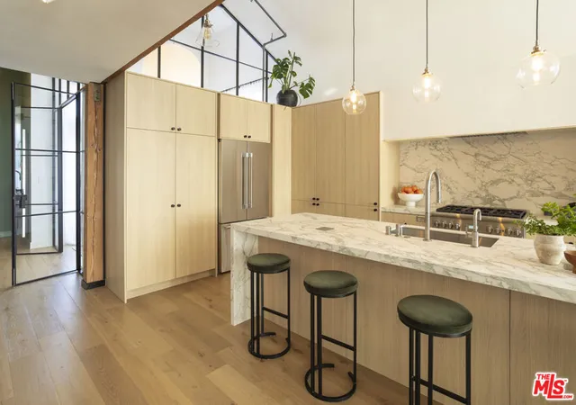 Listing Photo 4 - Condo for sale in building located at 4115 Glencoe Ave, Marina Del Rey, CA 90292 - Unit #414