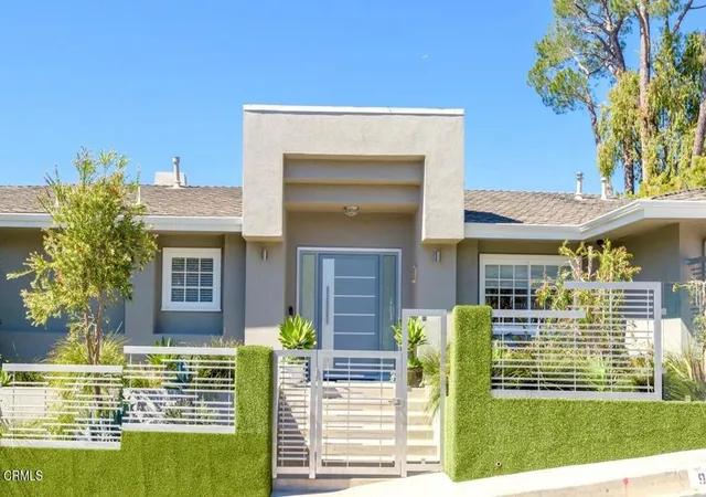 Photo 3 of Single family home for sale at 9633 Highridge Dr, Beverly Hills, CA 90210 | MLS# P1-28036 | Listing updated on 2026-10-05