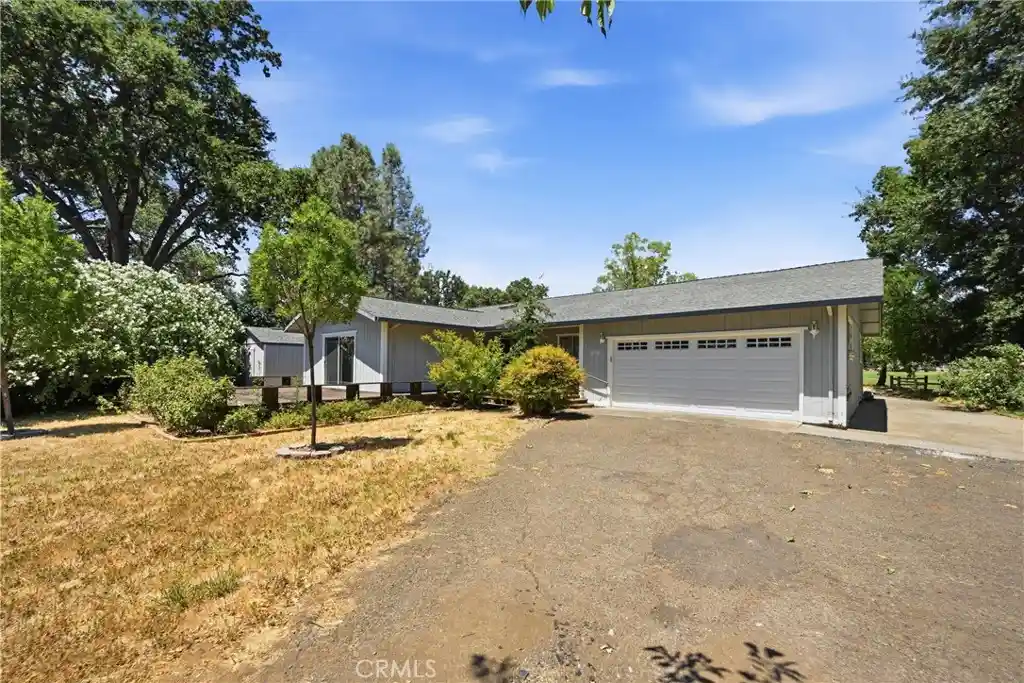 Photo 1 of Single family home for sale at 18158 Fishhook Ct, Hidden Valley Lake, CA 95467 | MLS# LC26154187 | Listing updated on 2026-08-24