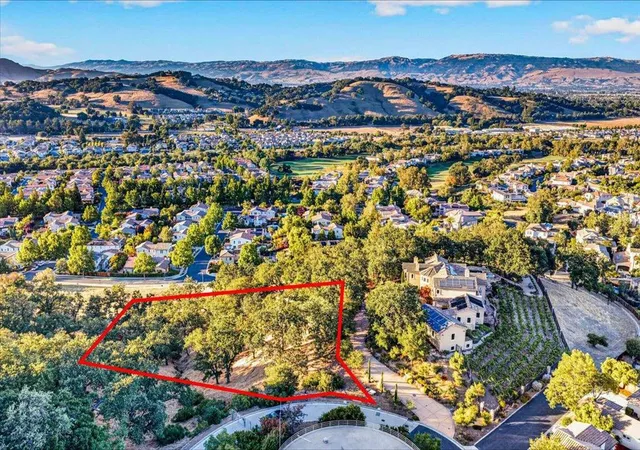 2nd image of 7413 Hoylake Ct, Gilroy, CA 95020 | MLS# ML82054361