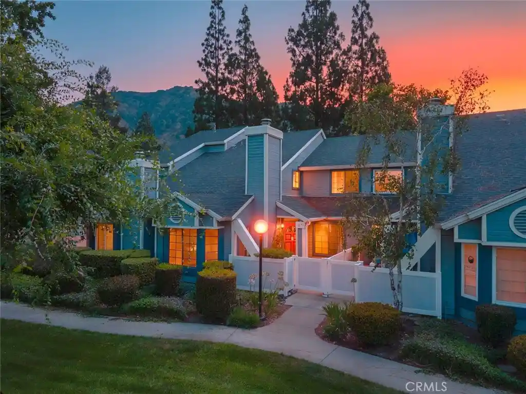 Townhouse for sale at 1677 Crystal Cyn Dr, Azusa, CA 91702 | MLS# DW26151218