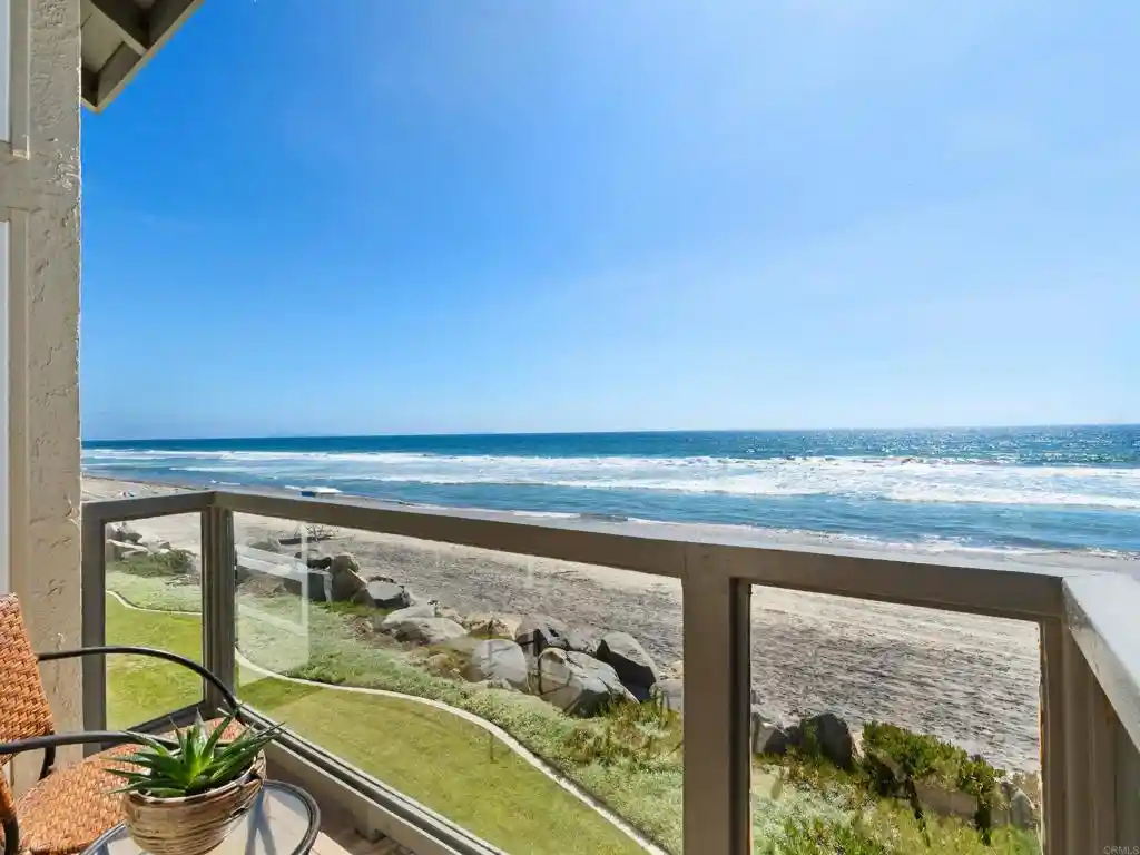 Listing Photo 2 - Condo for sale in 1230 Seacoast Dr located at 1230 Seacoast Dr, Imperial Beach, CA 91932 - Unit 1230 Seacoast Dr