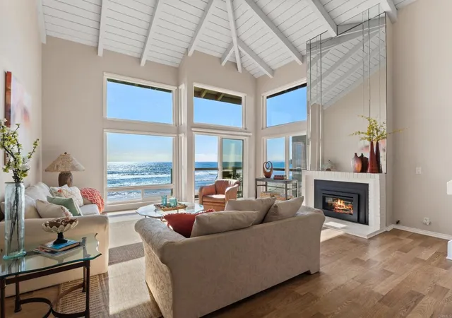 Listing Photo 4 - Condo for sale in building located at 1230 Seacoast Dr, Imperial Beach, CA 91932 - Unit #5