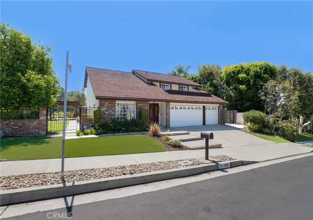 Photo 3 of Single family home for sale at 11496 Twin Hills, Porter Ranch, CA 91326 | MLS# SR26152314 | Listing updated on 2026-10-06