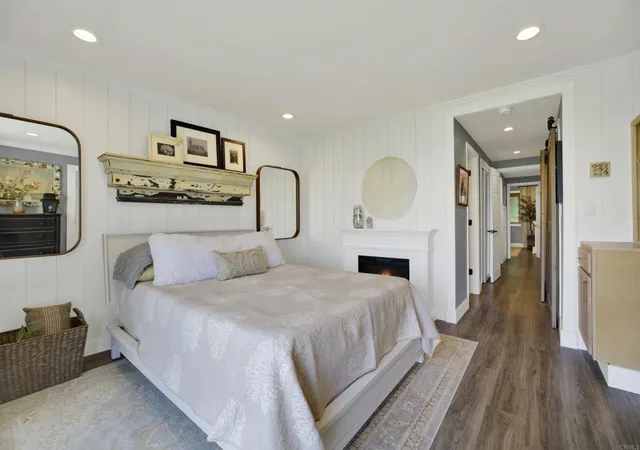 Listing Photo 5 - Condo for sale in building located at 640 W Solana Cir, Solana Beach, CA 92075 - Unit #19