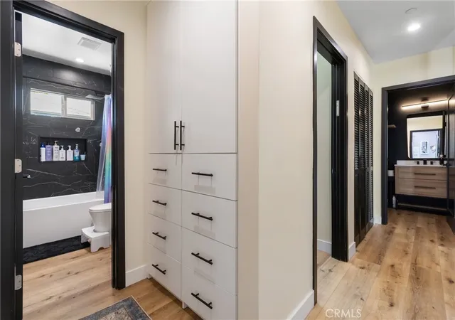 Photo 1 of Single family home for sale at 6952 Cozycroft Ave, Winnetka, CA 91306 | MLS# SR26153727 | Listing updated on 2026-10-02