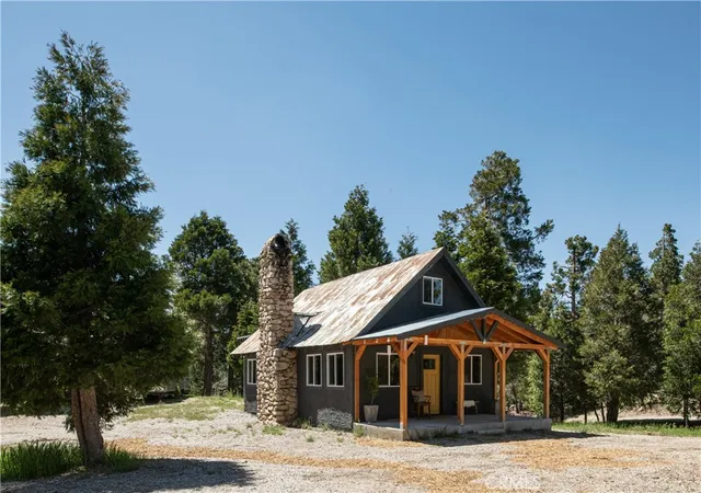 Photo 3 of House for sale at 25807 State Hwy 189, Twin Peaks, CA 92391 | MLS# IG26155051 | Listing updated on 2026-07-16