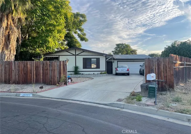 Photo 1 of Manufactured home for sale at 26205 Frazier, Hemet, CA 92544 | MLS# PW26155077 | Listing updated on 2026-10-03