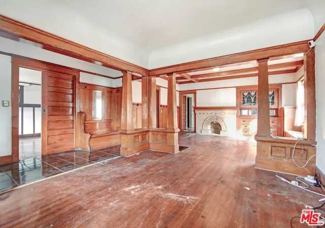 Photo 1 of Sale Pending at 227 W 52nd Street, Los Angeles, CA 90037 | MLS# 26859793 | Listing updated on 2026-09-08