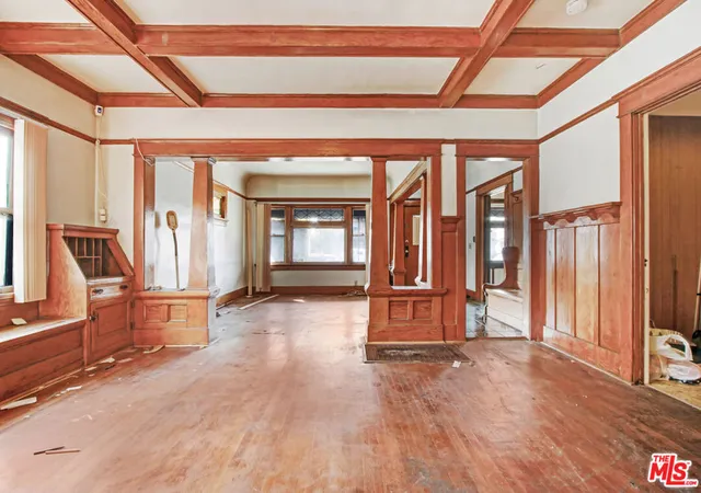 Photo 2 of Sale Pending at 227 W 52nd Street, Los Angeles, CA 90037 | MLS# 26859793 | Listing updated on 2026-09-08