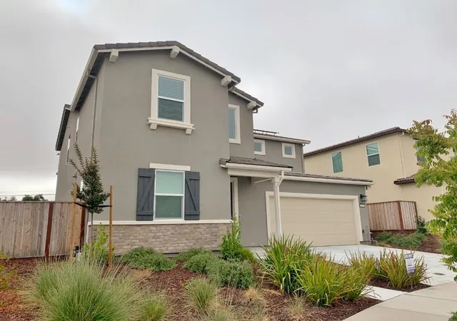 1st image of 2130 Brighton Dr, Hollister, CA 95023 | MLS# ML82054315