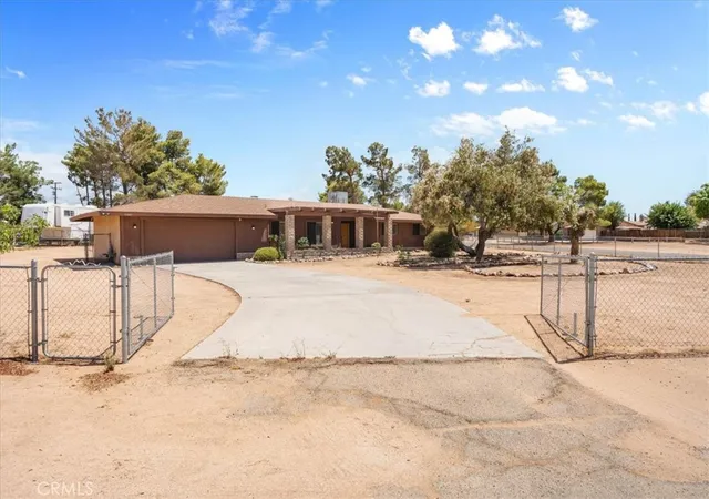 Photo 2 of Single family home for sale at 19801 Talihina, Apple Valley, CA 92307 | MLS# CV26149562 | Listing updated on 2026-09-29