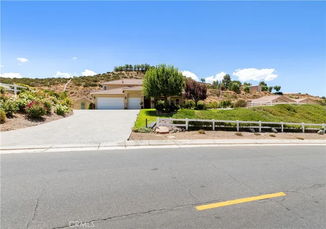 Photo 2 of Single family home for sale at 34016 Desert, Acton, CA 93510 | MLS# SR26151741 | Listing updated on 2026-08-31