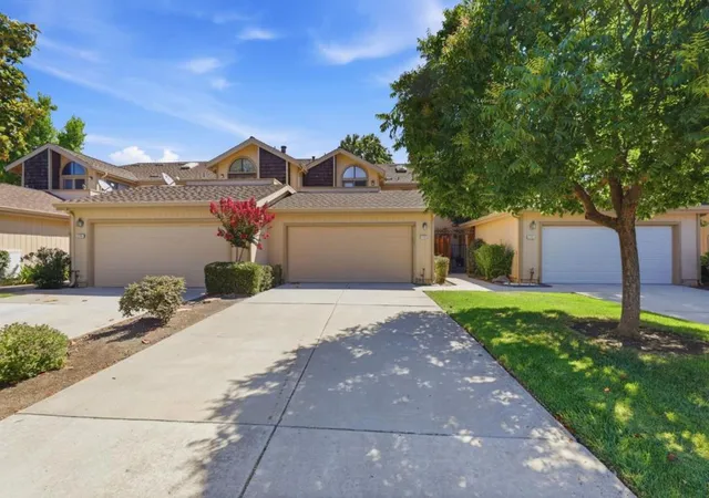Photo 1 of Townhouse for sale at 2163 Darnis Cir, Morgan Hill, CA 95037 | MLS# ML82054047 | Listing updated on 2026-10-12
