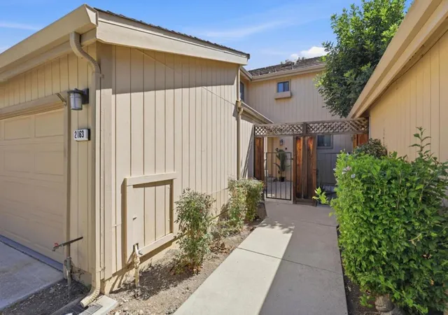 Photo 2 of Townhouse for sale at 2163 Darnis Cir, Morgan Hill, CA 95037 | MLS# ML82054047 | Listing updated on 2026-10-12