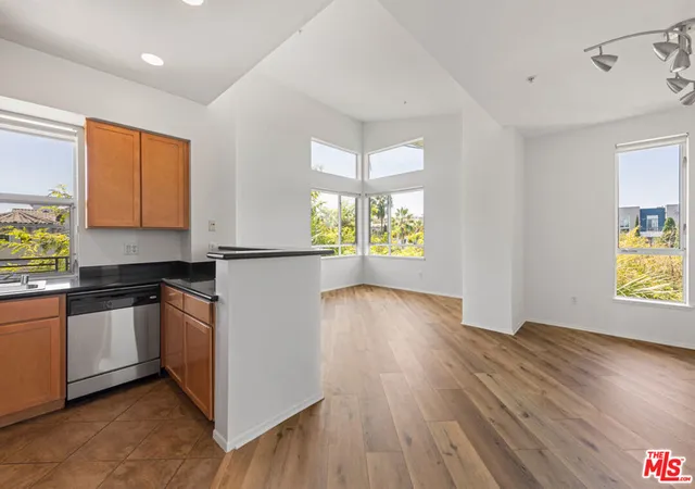 Photo 2 of Condo for sale at 6400 Crescent Pkwy #402, Playa Vista, CA 90094 | MLS# 26857553 | Listing updated on 2026-09-27