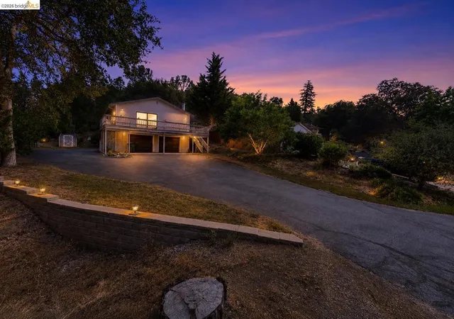Photo 3 of Sale Pending at 15442 El Venada Trl, Sonora, CA 95370 | MLS# 41141795 | Listing updated on 2026-10-05