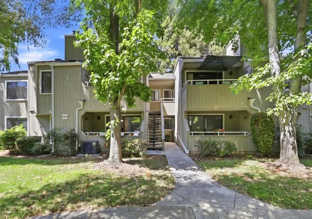 Photo 1 of Sale Pending at 1672 Braddock Ct, San Jose, CA 95125 | MLS# ML82054408 | Listing updated on 2026-09-26