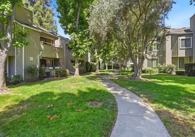 Photo 2 of Sale Pending at 1672 Braddock Ct, San Jose, CA 95125 | MLS# ML82054408 | Listing updated on 2026-09-26