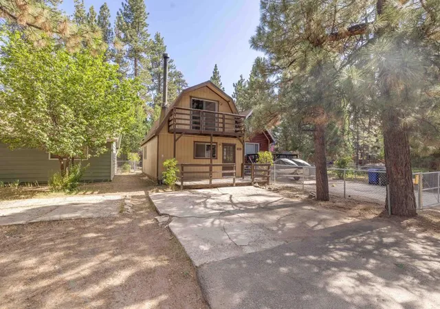 Photo 2 of Sale Pending at 1016 Robinhood Blvd, Big Bear City, CA 92314 | MLS# 219150348PS | Listing updated on 2026-09-28