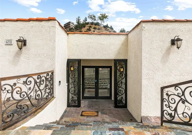 Photo 3 of Single family home for sale at 631 Caleb St, Glendale, CA 91202 | MLS# GD26146219 | Listing updated on 2026-10-03