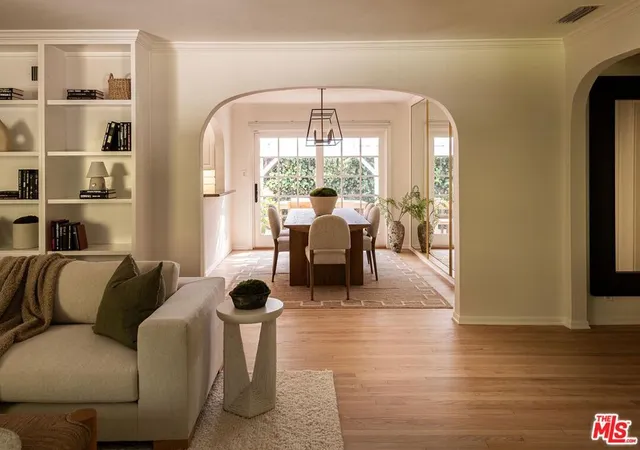 5th image of 3931 Woodcliff Rd, Sherman Oaks, CA 91403 | MLS# 26860331