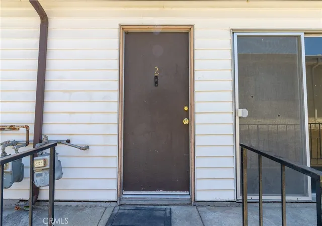 Photo 2 of Townhouse for sale at 7115 Etiwanda #2, Reseda, CA 91335 | MLS# SR26144737 | Listing updated on 2026-10-05
