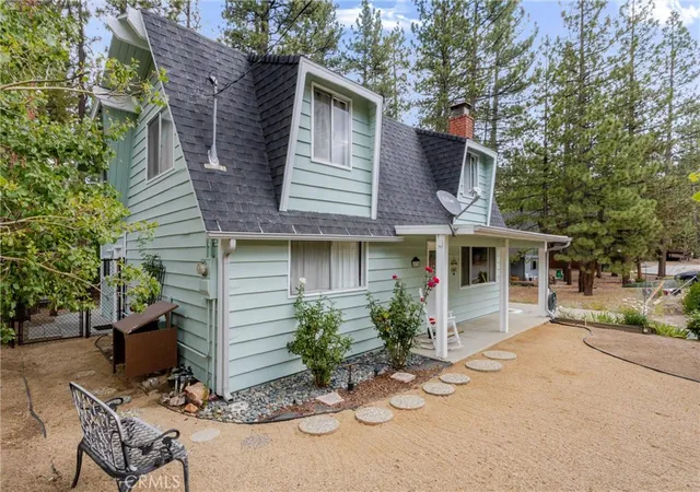 Photo 3 of Single family home for sale at 42716 Juniper, Big Bear Lake, CA 92315 | MLS# IG26150117 | Listing updated on 2026-09-06