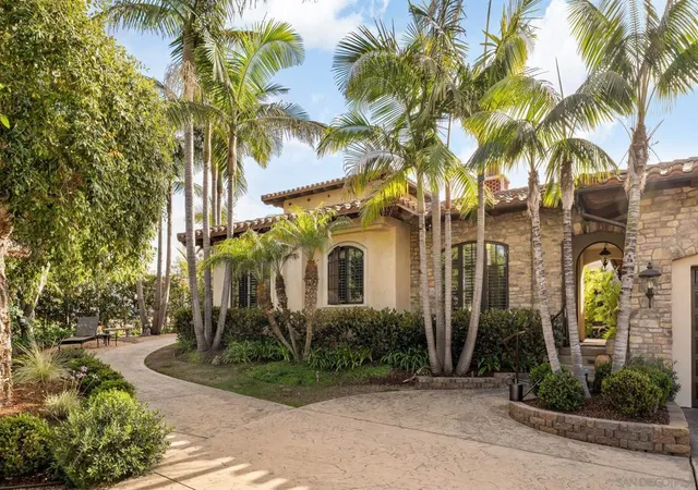 3rd image of 1040 Crest Dr, Encinitas, CA 92024 | MLS# 260017396SD