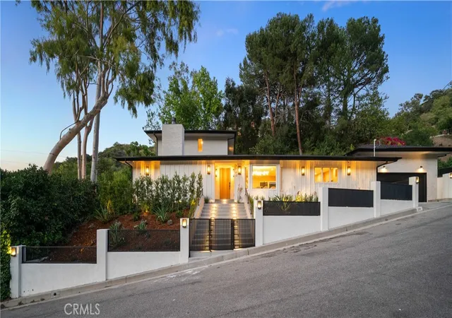 Photo 1 of Single family home for sale at 3240 Longridge Ave, Sherman Oaks, CA 91423 | MLS# SR26154440 | Listing updated on 2026-10-05