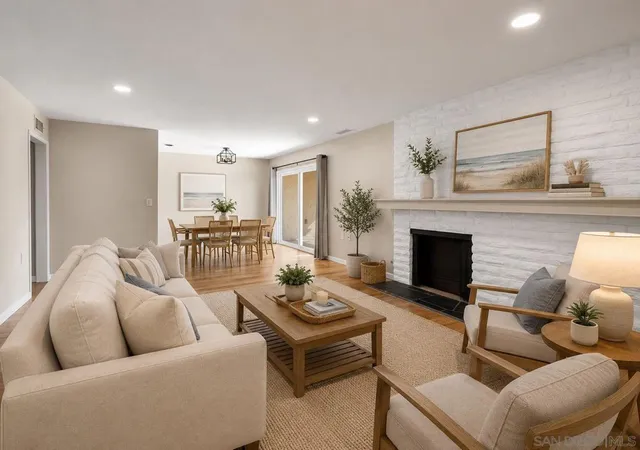 Listing Photo 5 - Condo for sale in building located at 12435 Rios Rd, San Diego, CA 92128