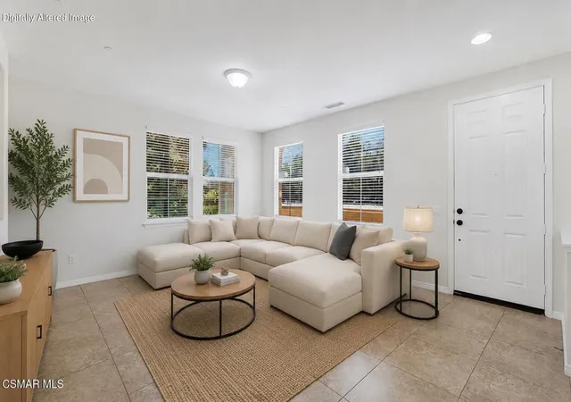 3rd image of 1618 Heywood St #E, Simi Valley, CA 93065 | MLS# 226003384