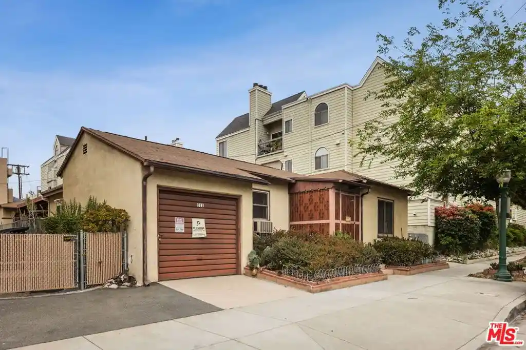 Multi family home for sale at 311 E Doran St, Glendale, CA 91206 | MLS# 26846773