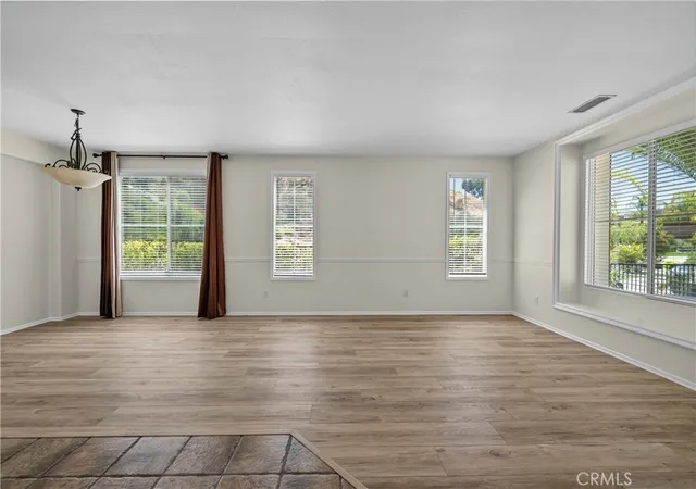 Photo 4 of Single family home for sale at 28454 Cascade, Castaic, CA 91384 | MLS# SR26149452 | Listing updated on 2026-10-02