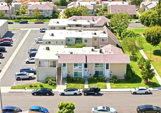 2nd image of 66 Golden Glen #4, Irvine, CA 92604 | MLS# OC26153708