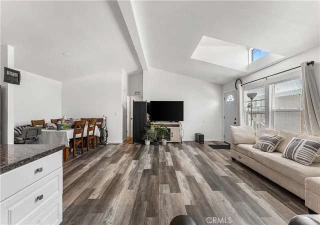 4th image of 5711 Columbia Way #127, Quartz Hill, CA 93636 | MLS# SR26139177